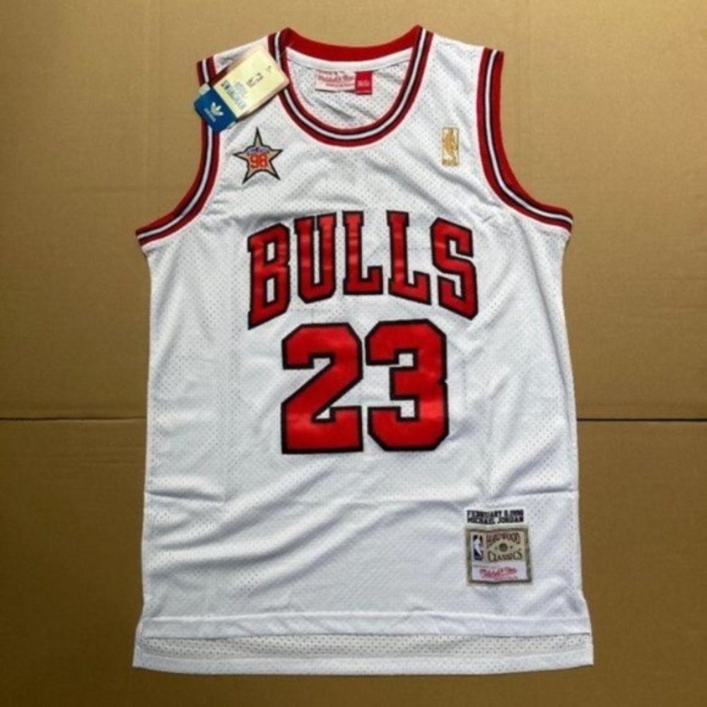Chicago Bulls 23 Michael Jordan White Jersey - Picture 1 of 2